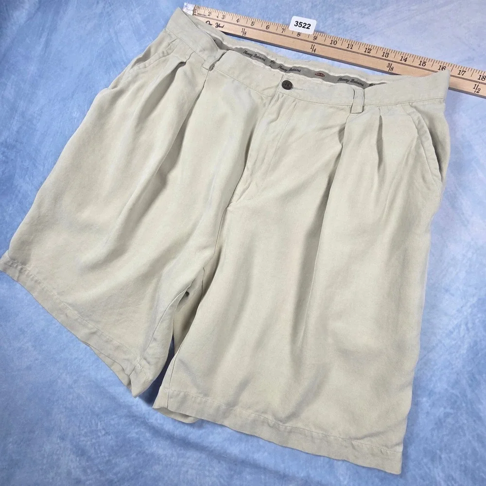 Tommy Bahama Relax Mens 36 Silk Pleated Shorts Beige Khaki Tropical Palm Tree